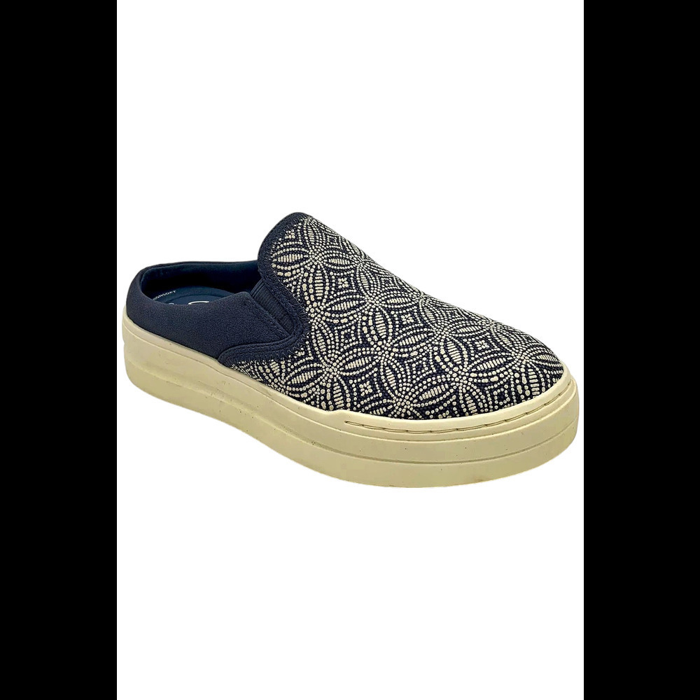 Cloudsteppers by Clarks Audreigh Cove Slip-On Mule Blue - Medium
